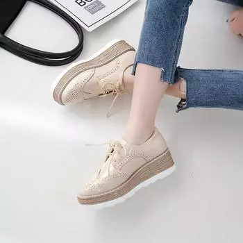 Модные кожаные туфли с акцентом на броги, британский стиль, туфли на платформе со шнуровкой, туфли на танкетке, повседневная обувь, стиль преппи HZB 34 чёрный