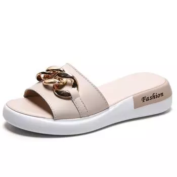 Модные кожаные женские тапочки с открытым носком на плоской подошве, женские повседневные тапочки с металлической цепочкой и украшением, летние уличные прогулочные женские тапочки 5