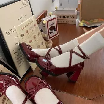 Модные красные туфли Мэри Джейн для женщин Новые модные толстые высокие каблуки с бантом Женские туфли в стиле Лолиты с квадратным носком для вечеринок из кожи для женщин Сандалии 34 красный