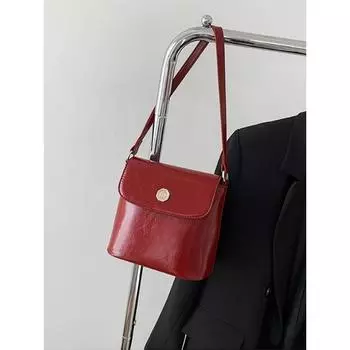 Модные красные женские сумки на одно плечо из искусственной кожи с клапаном, повседневная сумка-ведро, новые женские сумки для поездок на работу, кошельки