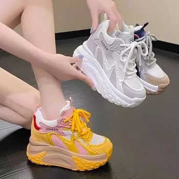 Модные кроссовки на среднем каблуке для женщин, горячая распродажа, осенняя резиновая женская обувь, шнуровка, воздушная сетка, женская вулканизированная обувь 34 красный