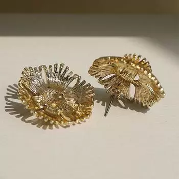 Модные круглые серьги золотой