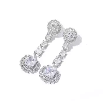 Модные квадратные серьги Banquet из циркония с бахромой, темпераментные геометрические серьги-звезды Length 5.5 cm белый