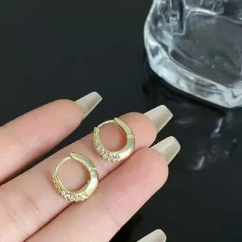 Модные легкие темпераментные роскошные серьги с микроинкрустацией цирконом и геометрической пряжкой для ушей, индивидуальные универсальные серьги для женщин