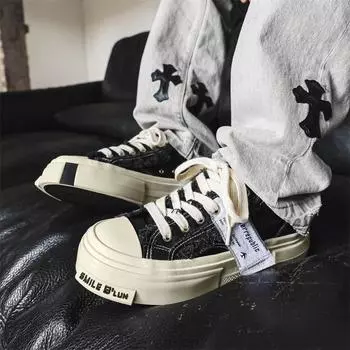 Модные летние повседневные кроссовки, новые низкие дышащие туфли на плоской подошве для мужчин, парусиновые туфли, мужская обувь на платформе, вулканизированная обувь 39 чёрный