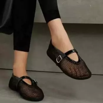 Модные летние сетчатые сандалии с полыми вставками, женские туфли на плоской подошве, неглубокие мокасины 2024 года, новые дизайнерские туфли для пляжных прогулок, удобные женские туфли в стиле ретро Zapatillas 35