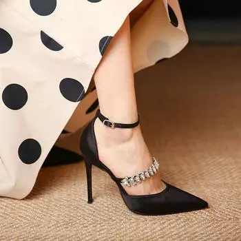 Модные летние женские атласные туфли с пряжкой на высоком каблуке, модные остроносые туфли-шпильки с бантом и стразами, банкетные сандалии 33 чёрный