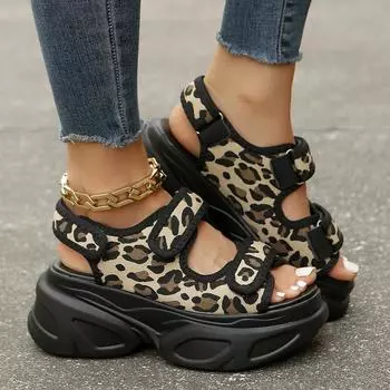Модные летние женские босоножки с пряжкой и квадратным носком на высоком каблуке. Новые панк-гладиаторские босоножки на платформе и толстом каблуке для женщин. Туфли на каблуке. 36 цветной печати леопарда