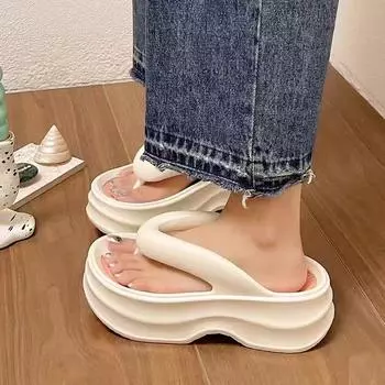 Модные летние женские шлепанцы, удобные нескользящие сандалии из ЭВА с толстой подошвой, 2024 г., новые модные уличные тапочки с мягкой подошвой для женщин 36 чёрный