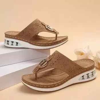 Модные летние женские туфли на танкетке Новые ретро-тапочки на платформе с танкеткой для женщин Повседневная пляжная обувь для отдыха Женские шлепанцы 36 бежевый