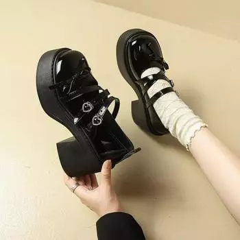 Модные милые туфли в стиле Лолиты на платформе с круглым носком и толстым каблуком с перекрещивающимися повязками. Женская обувь Kawaii. Туфли для косплея в стиле Мэри Джейн с пряжкой в форме сердца. 35 чёрный