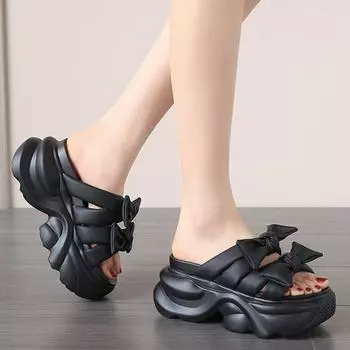 Модные модные туфли на танкетке с толстой подошвой, женские летние милые босоножки на платформе с открытым носком и бантом, легкие пляжные босоножки-слайды 35 коричневый