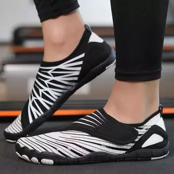 Модные мужские и женские босоножки для воды, пляжная обувь, быстросохнущие спортивные сандалии для верховой езды, легкие универсальные тренировочные туфли 36-47 36 белый