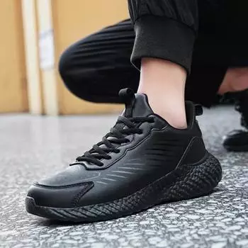 Модные мужские кроссовки из кожи, мужская повседневная обувь, новые мужские кроссовки, легкие кроссовки для ходьбы 39 чёрный