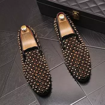 Модные мужские повседневные туфли для певицы, диджея, сценического платья, заклепки, туфли из коровьей замши, черные, золотые, дизайнерские летние туфли-лоферы 235 чёрный