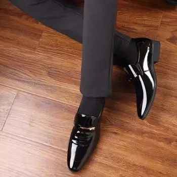 Модные мужские туфли с острым носком, деловые, офисные, туфли для офиса, мужские, лакированные, из яркой кожи, с верхом, дешевые, распродажа, новые, низкая цена 39, легитимные 38