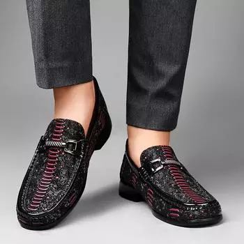 Модные мужские удобные туфли для вождения, мужские мокасины из натуральной кожи, универсальные роскошные деловые туфли 2024 года, нескользящие модные мужские туфли без застежек 38 вино красного