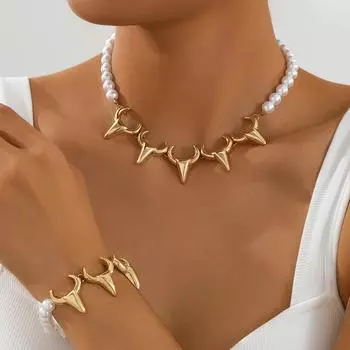 Модные наборы женских украшений золотой