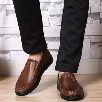 Модные новые кожаные туфли для мужчин, высококачественные повседневные мокасины, мужские мокасины, удобная мягкая обувь на плоской подошве, обувь для вождения, большой размер 6 чёрный