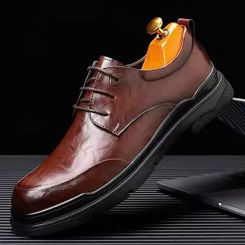 Модные новые модные весенние мужские кожаные туфли на плоской подошве в британском стиле, дышащие мужские деловые туфли с круглым носком и толстой подошвой 38 чёрный