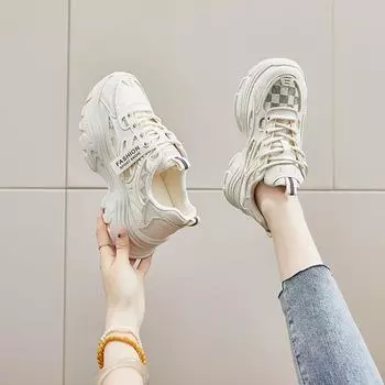 Модные новые сетчатые дышащие повседневные женские спортивные туфли на толстой подошве весна-осень удобные женские туфли с круглым носком 35