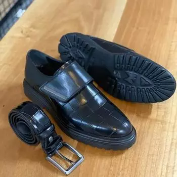 Модные новые туфли-лоферы с пряжкой и круглым носком для мужчин, свадебные черные туфли из искусственной кожи, размер 38-46 38 чёрный