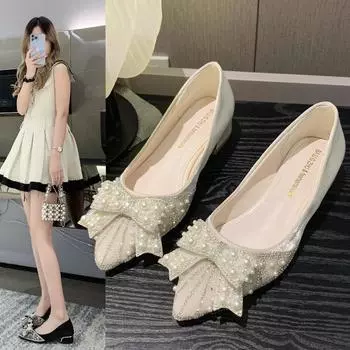 Модные одинарные туфли 2024 года с легким бантом в виде рта и юбкой из жемчуга на низком толстом каблуке, туфли-феи с острым носком, женские 35