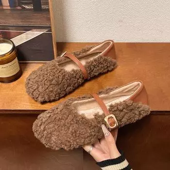 Модные осенне-зимние меховые туфли для женщин, модные повседневные новые дизайнерские женские туфли на плоской подошве, теплые однотонные женские туфли с пряжкой 35