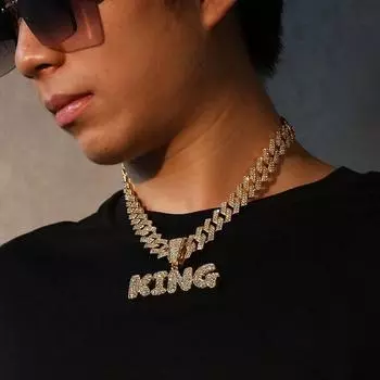 Модные ожерелья для женщин. Ювелирные изделия золотой