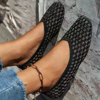 Модные популярные женские туфли на плоской подошве с квадратным носком, женские туфли без застежек на плоской подошве, уличные модные легкие повседневные нескользящие мокасины 36 чёрный
