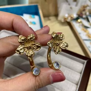 Модные ретро-серьги с медным покрытием 18-каратного золота, литье с узором из пяти лепестков, женские серьги-цветы