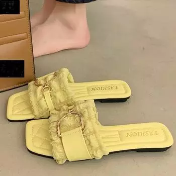 Модные роскошные летние новые сандалии большого размера с квадратным носком и плоской подошвой, тапочки с металлической пряжкой, удобные, милые, красивые, повседневные тапочки 35 жёлтый