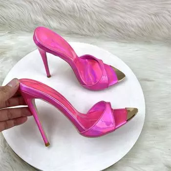 Модные сандалии женские новые высококачественные с острым носком и открытым носком, с неглубоким ртом, лазерные розовые тапочки с кристаллами, современные открытые туфли 35