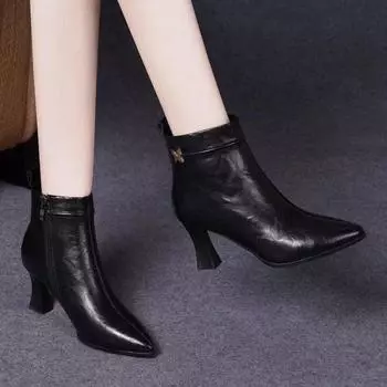 Модные сапоги на высоком каблуке, новинка 2024 года, осенне-зимние женские сапоги из мягкой кожи, модные короткие сапоги с острым носком, женские зимние сапоги из бархатного хлопка 35