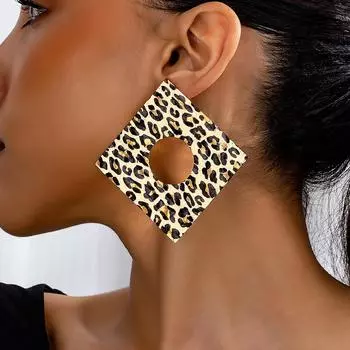 Модные серьги-гвоздики для женских украшений разноцветный