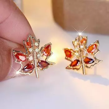 Модные серьги-гвоздики с красным кленовым листом для женщин, винтажные серьги с кристаллами и листьями, аксессуары для темперамента золотой