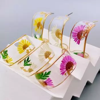 Модные серьги из прозрачной смолы с засушенными цветами и клипсами в форме цветка для повседневной носки у женщин