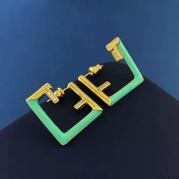 Модные серьги с буквой F, креативные нерегулярные квадратные микробриллианты, зеленые эмалевые глазурованные серьги-гвоздики в стиле ретро в стиле Гонконга