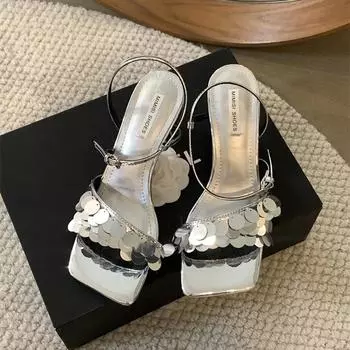 Модные сексуальные туфли на высоком каблуке с открытым носком, лето 2024 г., новый стиль, женские босоножки с квадратным носком и серебряными пайетками Sandalias De Mujer 35 серебряный
