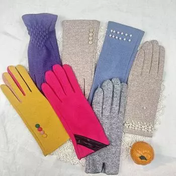 Модные шерстяные перчатки с жемчугом, маленькие ароматные перчатки для женщин, плюшевые, толстые, теплые, для езды с сенсорным экраном розы красного