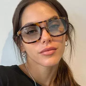 Модные солнцезащитные очки Солнцезащитные очки в большой оправе чёрный