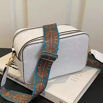 Модные сумки для женщин, осень, новый стиль, модная широкополосная тисненая простая и модная текстура, маленькая квадратная сумка на одно плечо