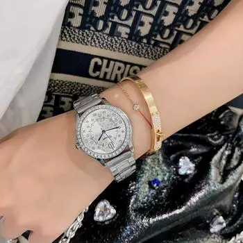 Модные сверкающие кварцевые часы со стразами и дисками, темперамент, повседневные поясные часы, персонализированные женские часы с тремя стрелками