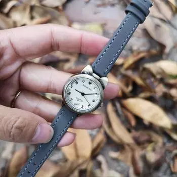 Модные светящиеся ретро-бронзовые студенческие часы Kitten