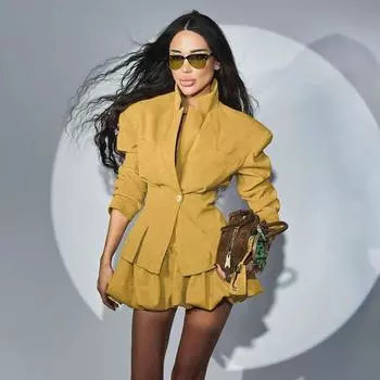 Модные свободные однотонные юбки, комплекты для женщин, весна 2025, элегантный пиджак с длинным рукавом на одной пуговице и мини-юбкой в складку с высокой талией, комплект из 2 предметов S жёлтый