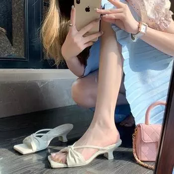 Модные тонкие ремешки с бантом, квадратный носок, средний каблук, летние туфли для женщин, элегантные однотонные слипоны, босоножки женские 35 бежевый