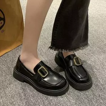 Модные туфли-лодочки, женские лоферы, кожаные туфли-оксфорды без шнуровки на среднем каблуке с металлической пряжкой, женские туфли на платформе, большие размеры 35 чёрный