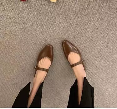 Модные туфли Мэри Джейн из коровьей кожи, туфли на плоской подошве из овчины, повседневные туфли для прогулок, ретро, женские туфли с острым носком, элегантные 35