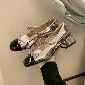 Модные туфли Мэри Джейн на толстом каблуке с квадратным носком в стиле ретро, новые туфли-лодочки с бантом и цепочкой, мягкие балетки для улицы 2024 г. 35 серебряный