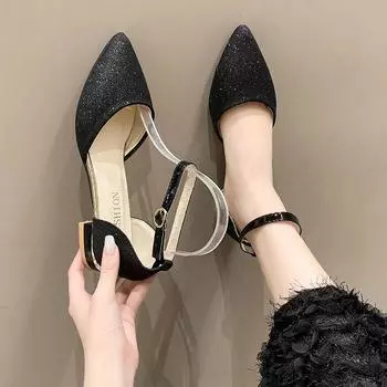 Модные туфли на низком каблуке с острым носком, простые женские туфли-лодочки, полые одинарные туфли с пряжкой, с острым носком, толстые туфли для женщин 34 чёрный